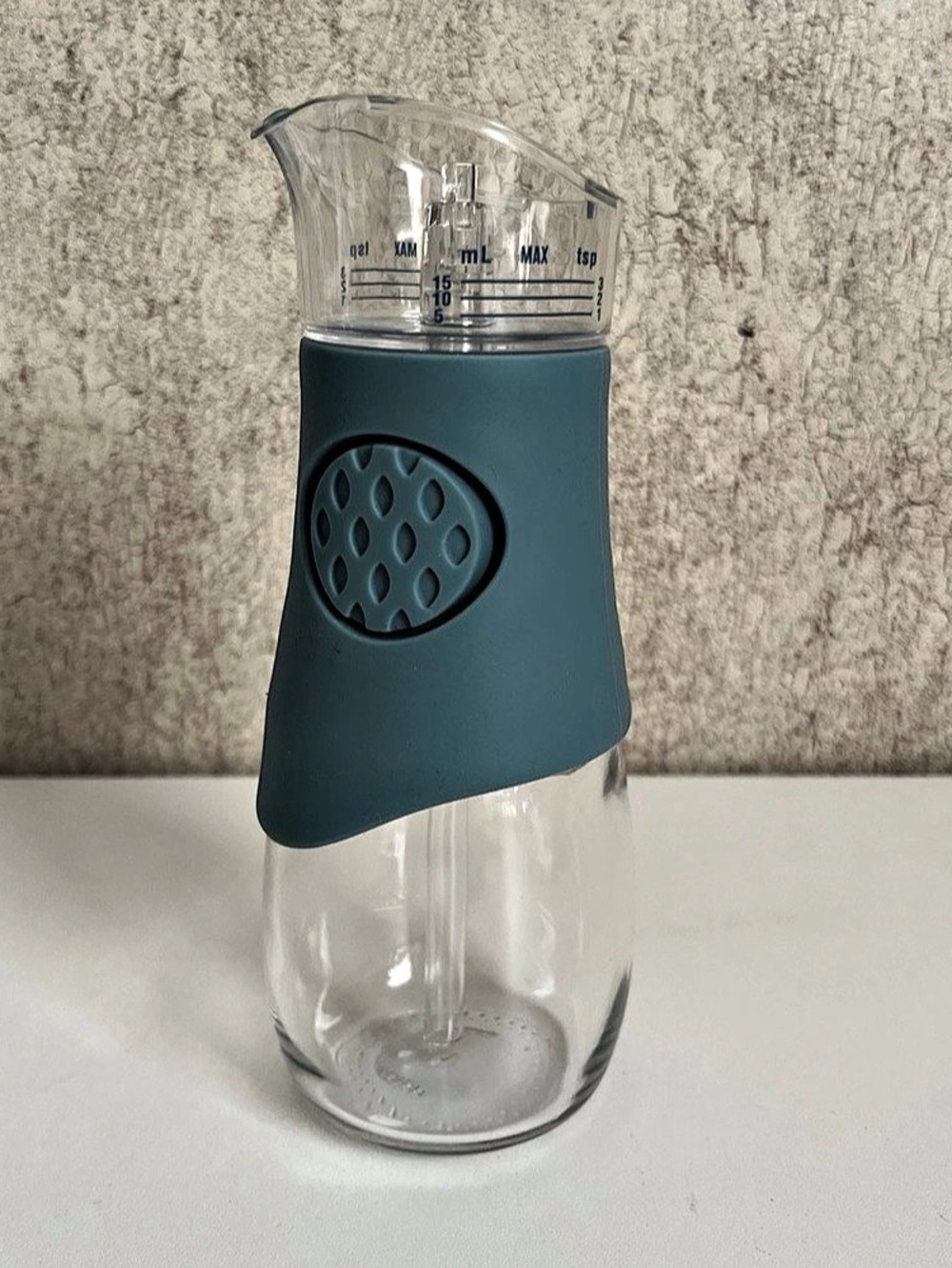 Pampered Chef Oil Vinegar Dispenser 100670 Glass Cruet Bottle Blue